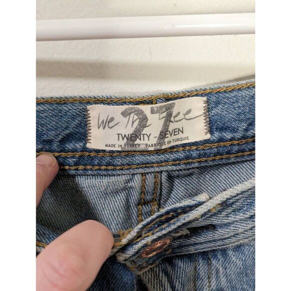 Free People We The Free Distressed Button Fly Cropped 100% Cotton Jeans Size 27 - Picture 7 of 9